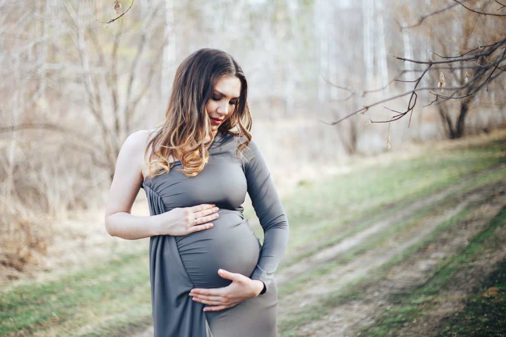 Maternity Dressing Tips: What To Look For In A Flattering Fit